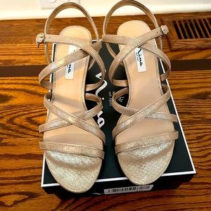 Nina gold sandal.